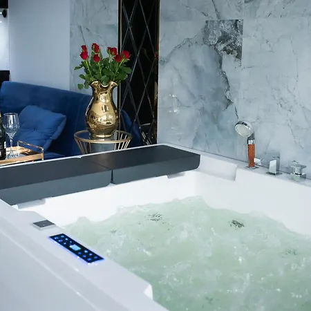 Jacuzzi Lägenhet *