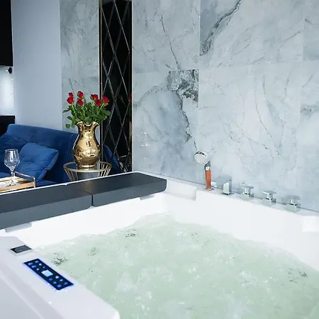 Jacuzzi Lägenhet *